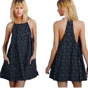 Free People Everlong Printed Trapeze dress 100% Cotton pockets on the front Med
